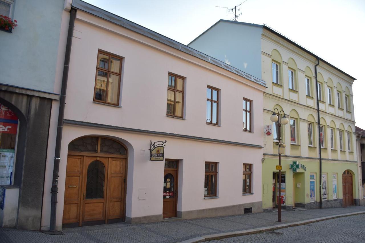 Lovecky Apartman Na Namesti Ve Frenstate Pod Radhostem Frenstat pod Radhostem Exterior photo